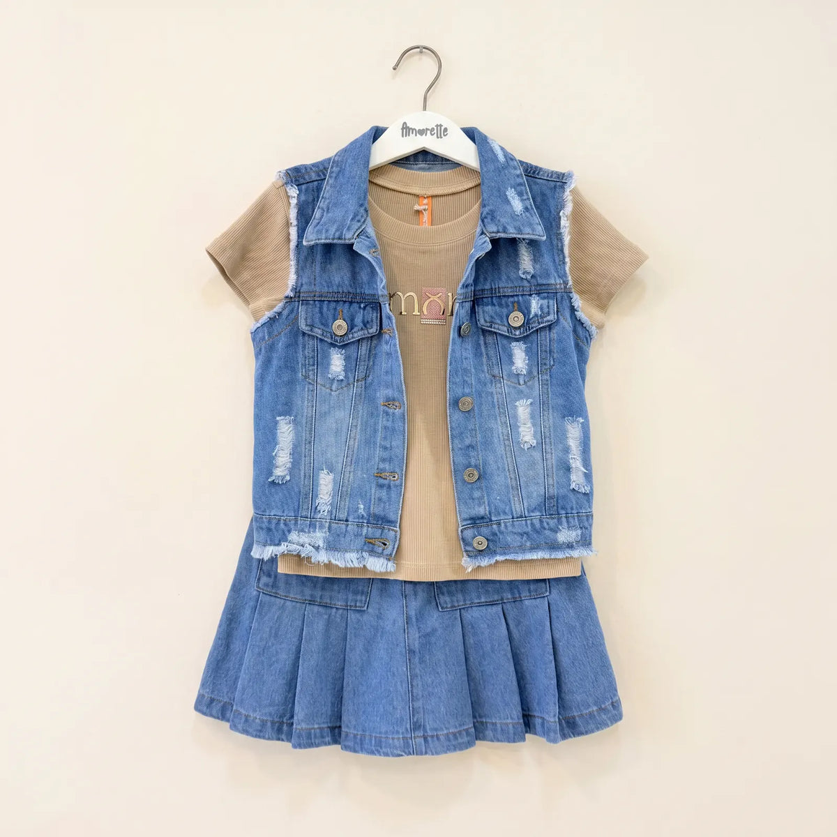 Que nota conjunto 3 prendas falda short chaleco y camisa REF: 21214