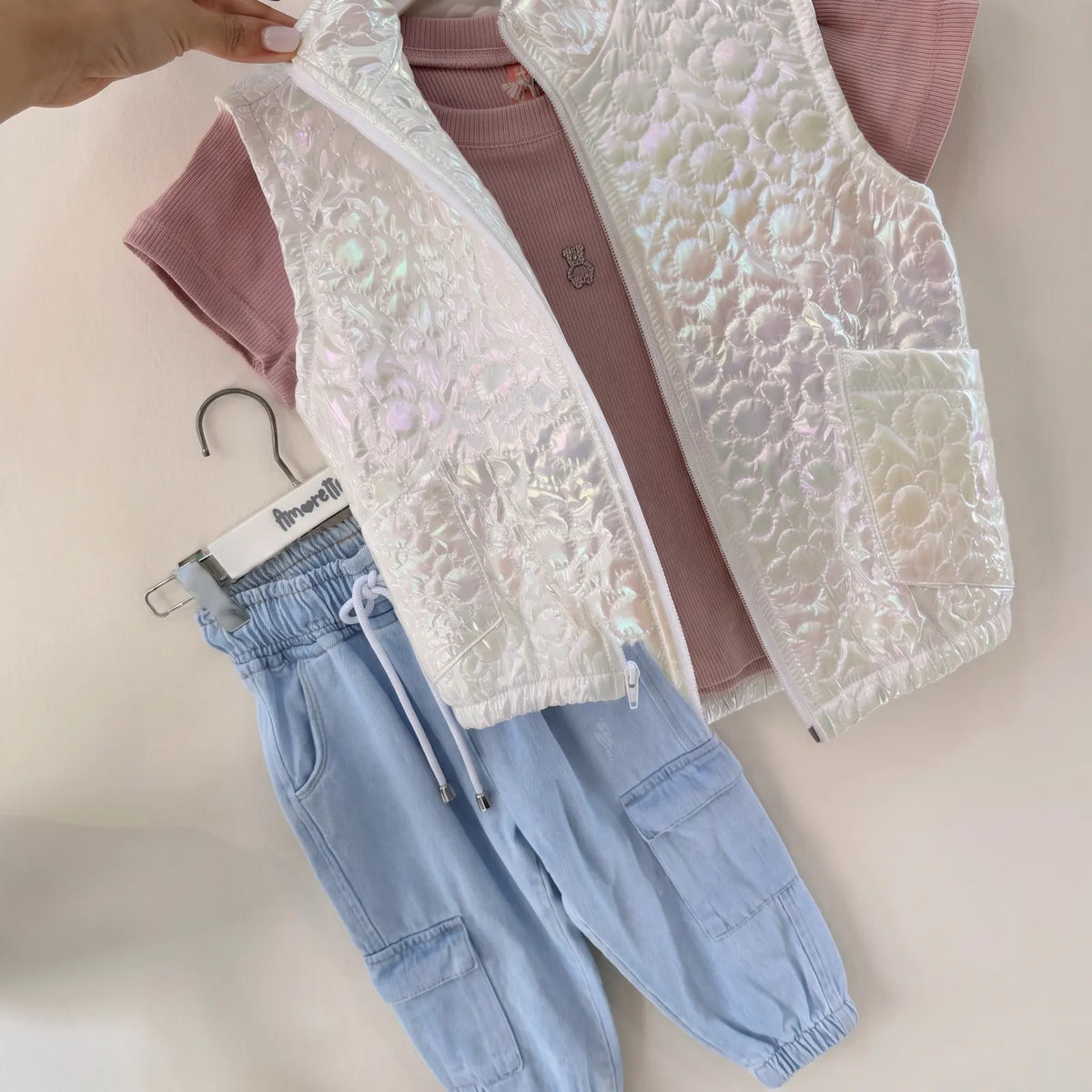 Que nota conjunto 3 piezas niña jean chaleco y camisa