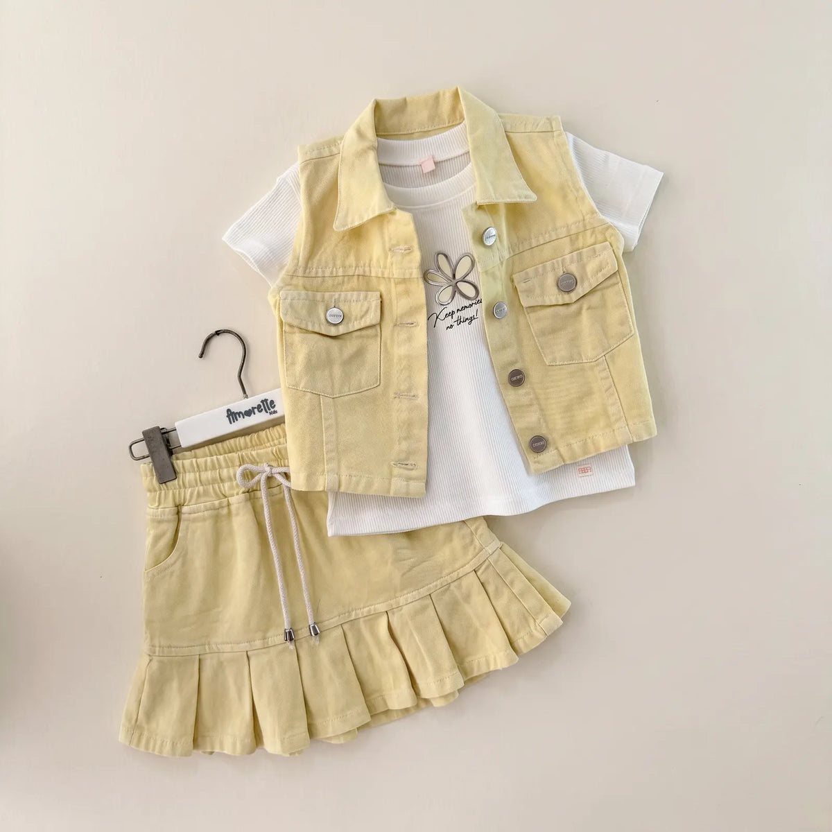 Que nota conjunto 3 prendas falda short chaleco y camisa REF: 21216