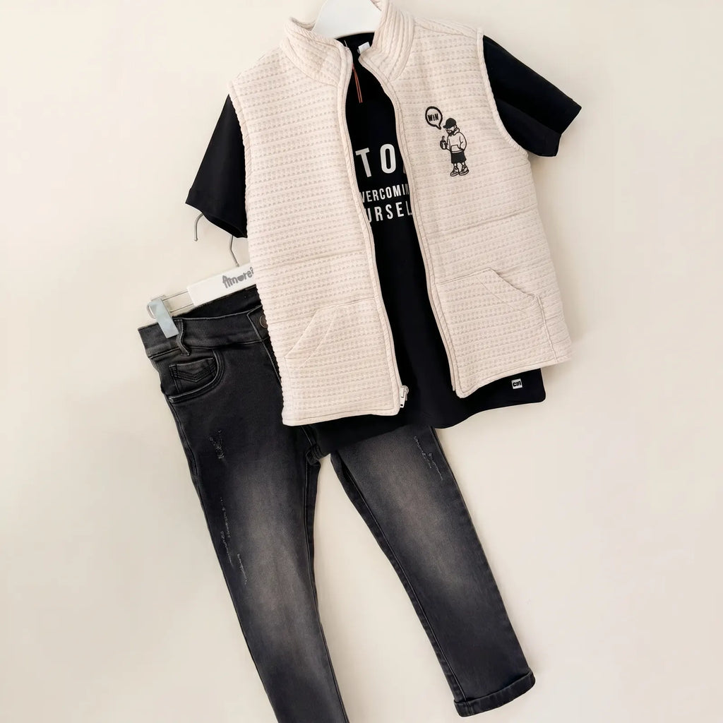 Que nota conjunto tres prendas jean chaleco y camisa