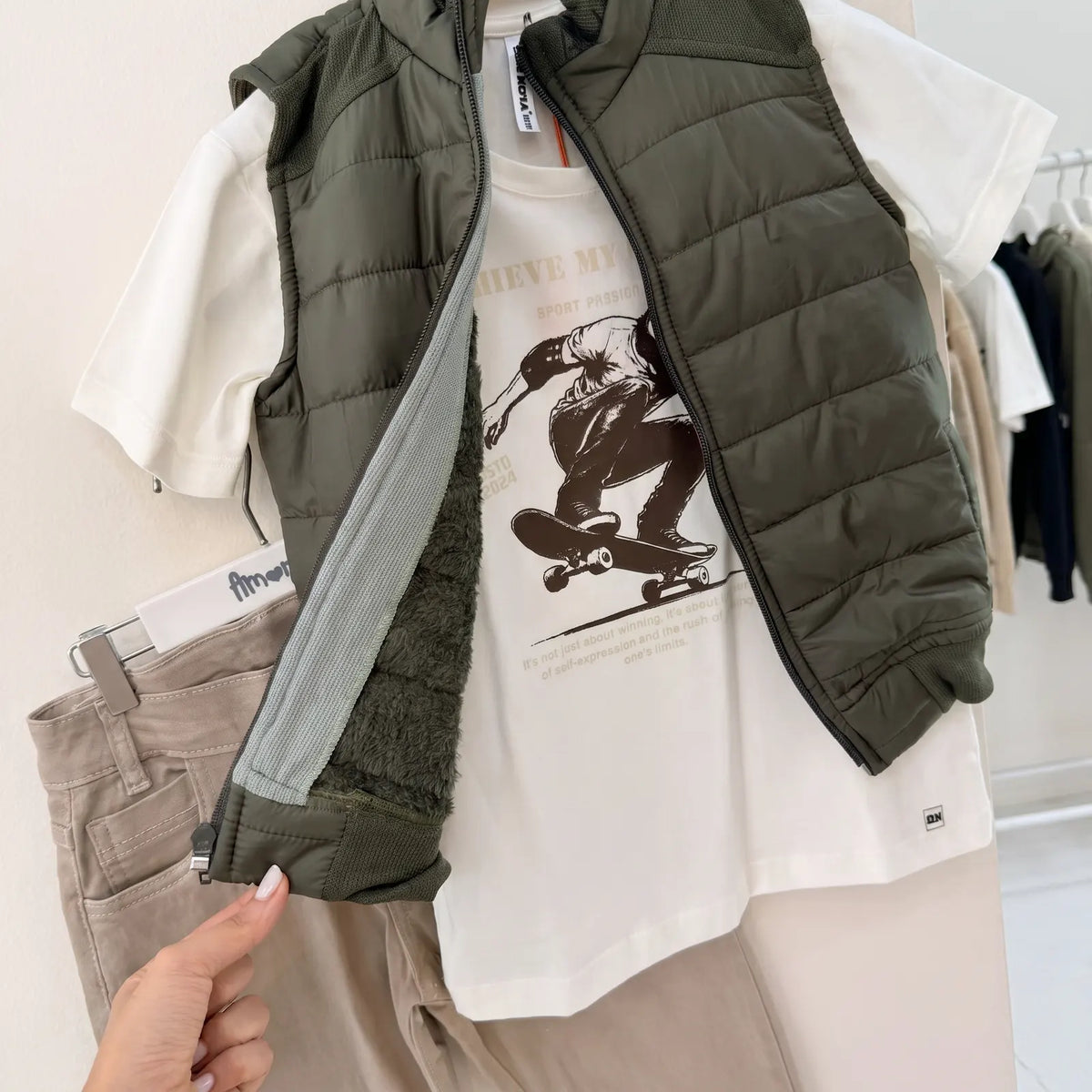 Que nota conjunto tres prendas chaleco camisa y pantalon