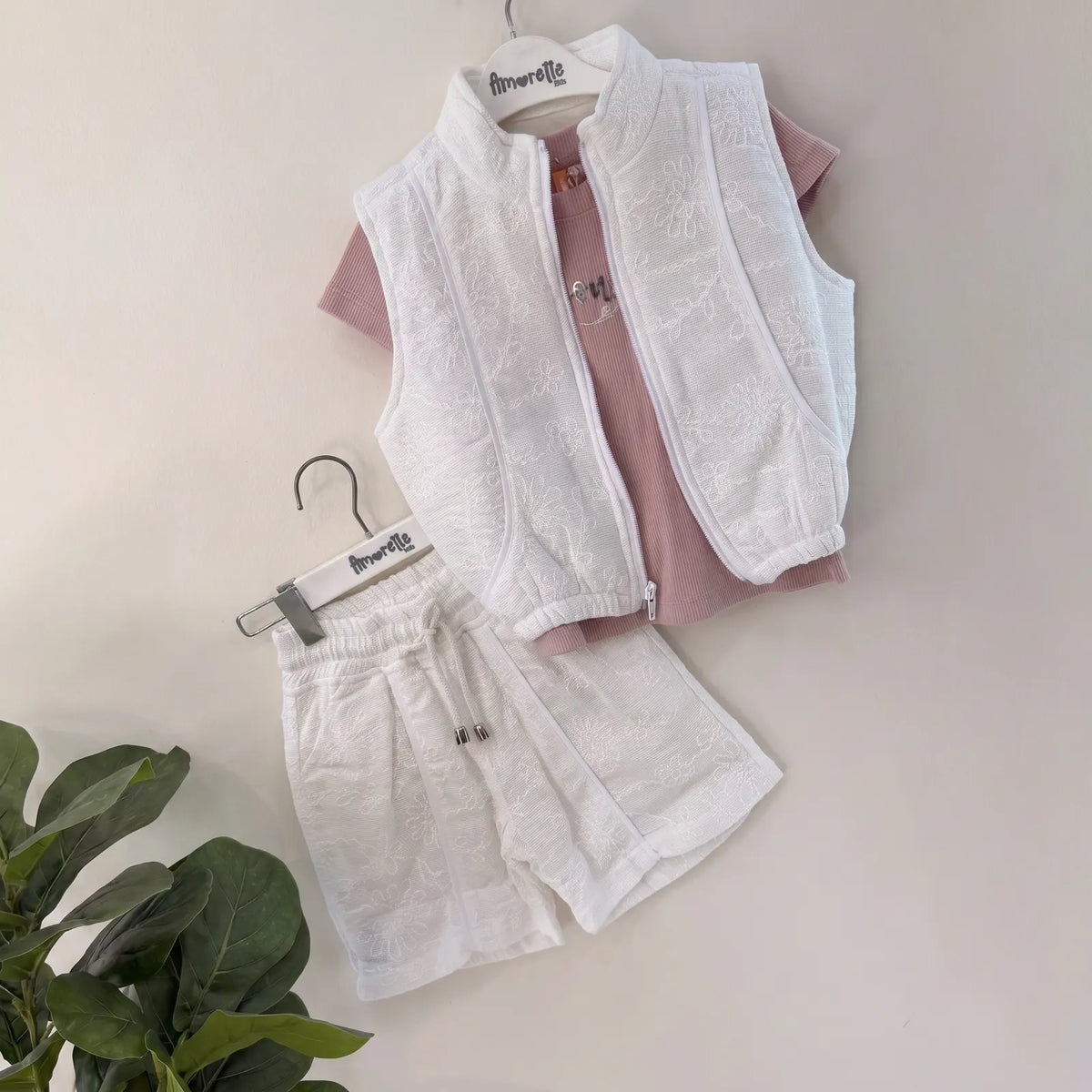 Que nota conjunto girls 3 prendas chaleco short y camisa