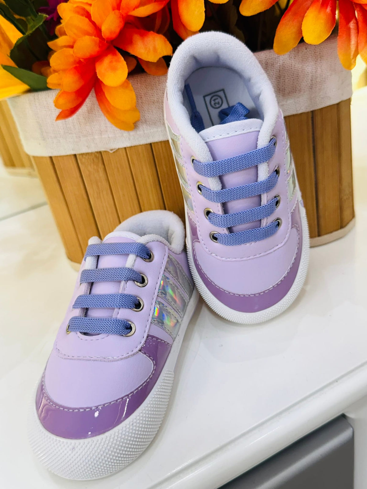 Timo zapato niña lila tres lineas tornasol