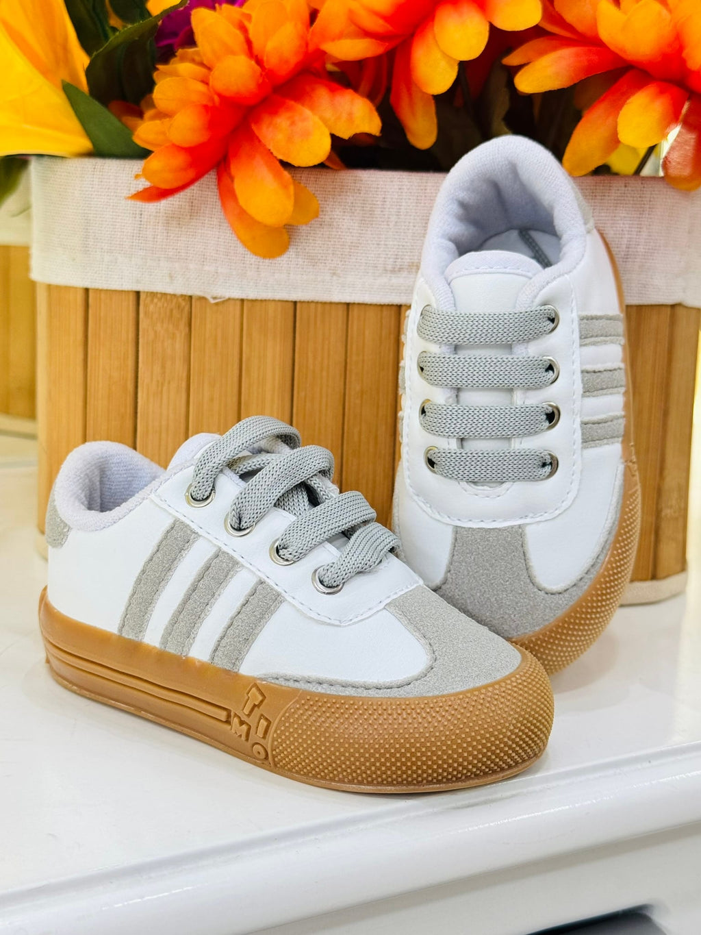 Timo zapato niño blanco x linea gris