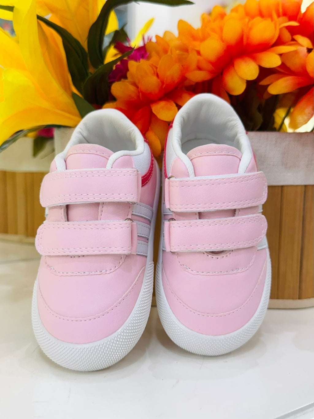 Timo zapato niña rosado cierre magico x fucsia en talon