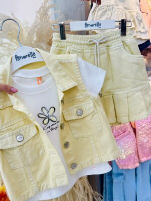 Que nota conjunto 3 prendas falda short chaleco y camisa REF: 21216